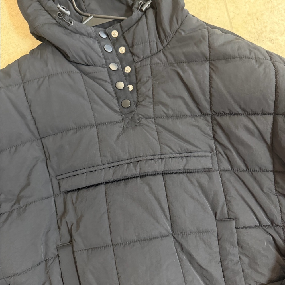 Black Quilted Packable Puffer Pullover Jacket -Me… - image 2